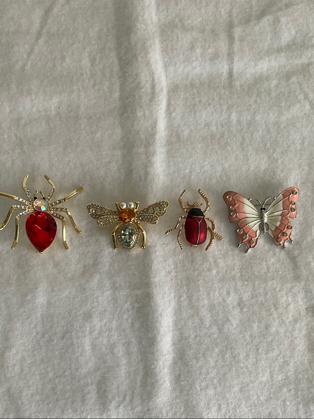 Fashion Insect Brooch Set